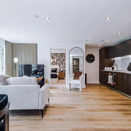 Apartment Luxury 2 Bed Penthouse - Balcony - Free Parking Leeds (West Yorkshire)