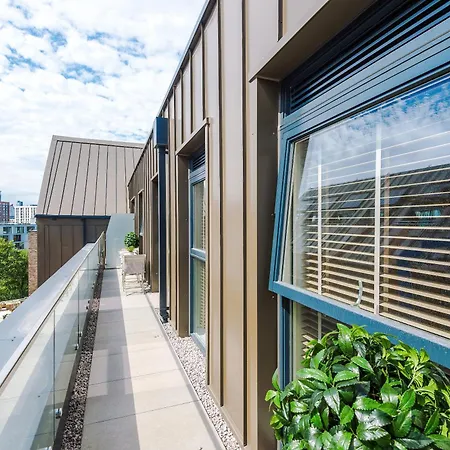 Apartment Luxury 2 Bed Penthouse - Balcony - Free Parking Leeds (West Yorkshire)